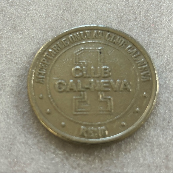 Vintage Las Vegas Token Bundle - very unique & cool  - great sports room pieces - Picture 8 of 12